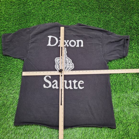 Middle-Finger Salute Shirt XL/2XL 24x30 Black Faded - Picture 3 of 16